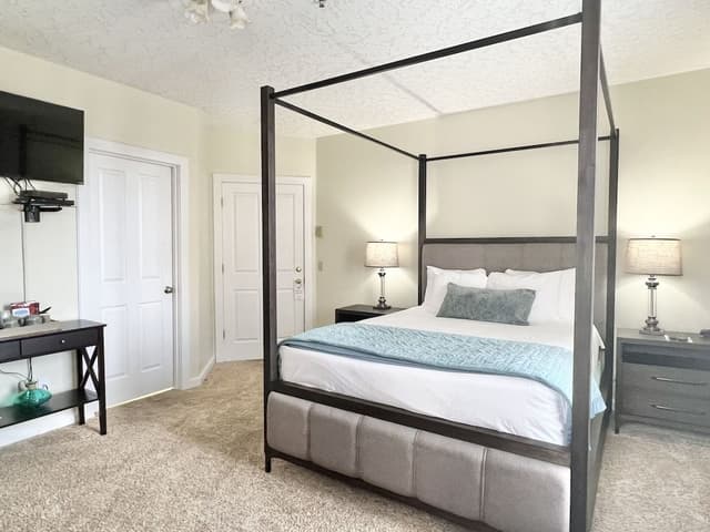 5 - Kimberly room
