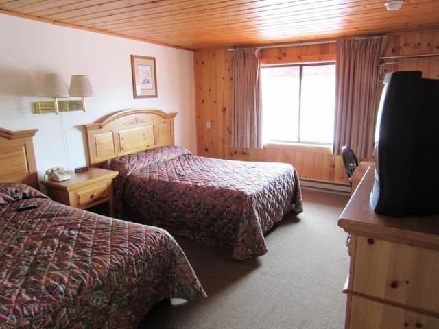Deluxe Room, 2 Queen Beds