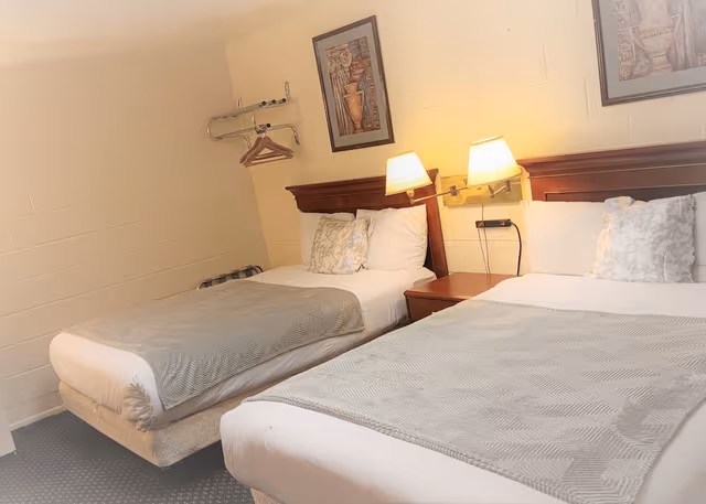 Deluxe Room, 2 Queen Beds, Non Smoking