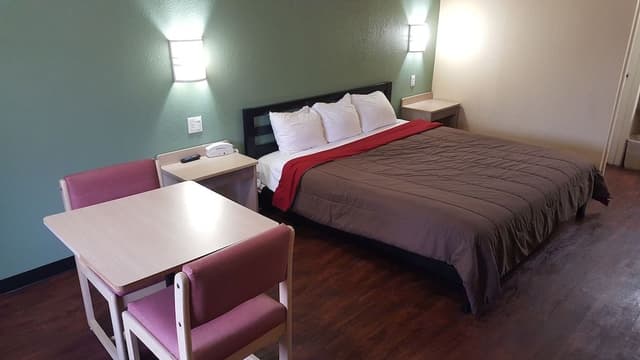 Room, 1 King Bed, Non Smoking