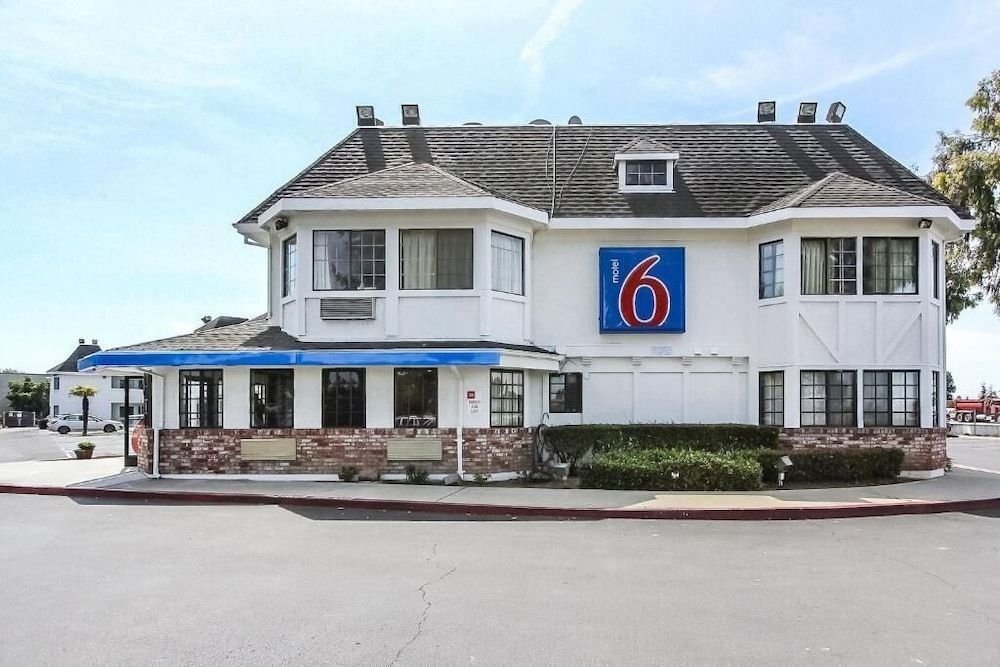Motel 6 Fremont North3