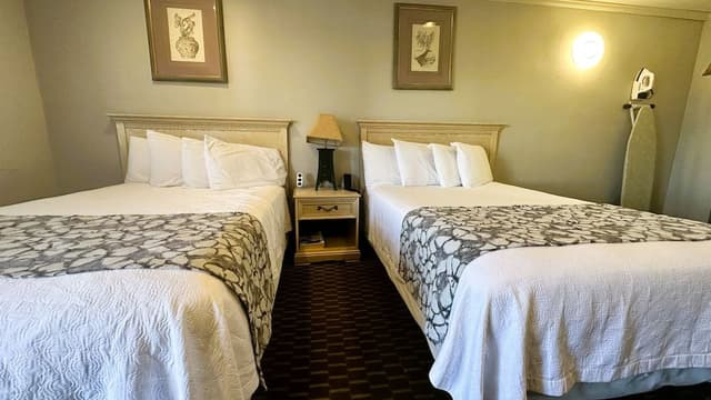Traditional Room, 2 Queen Beds