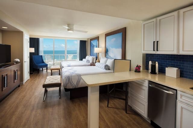 Room, 2 Queen Beds, Kitchenette, Beachfront (Tiki Tower)