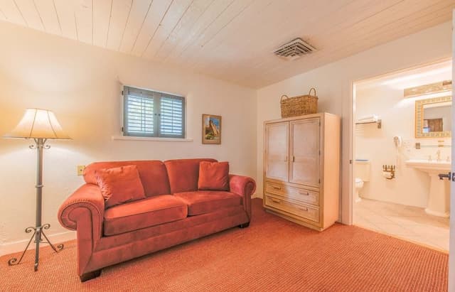 Queen Suite