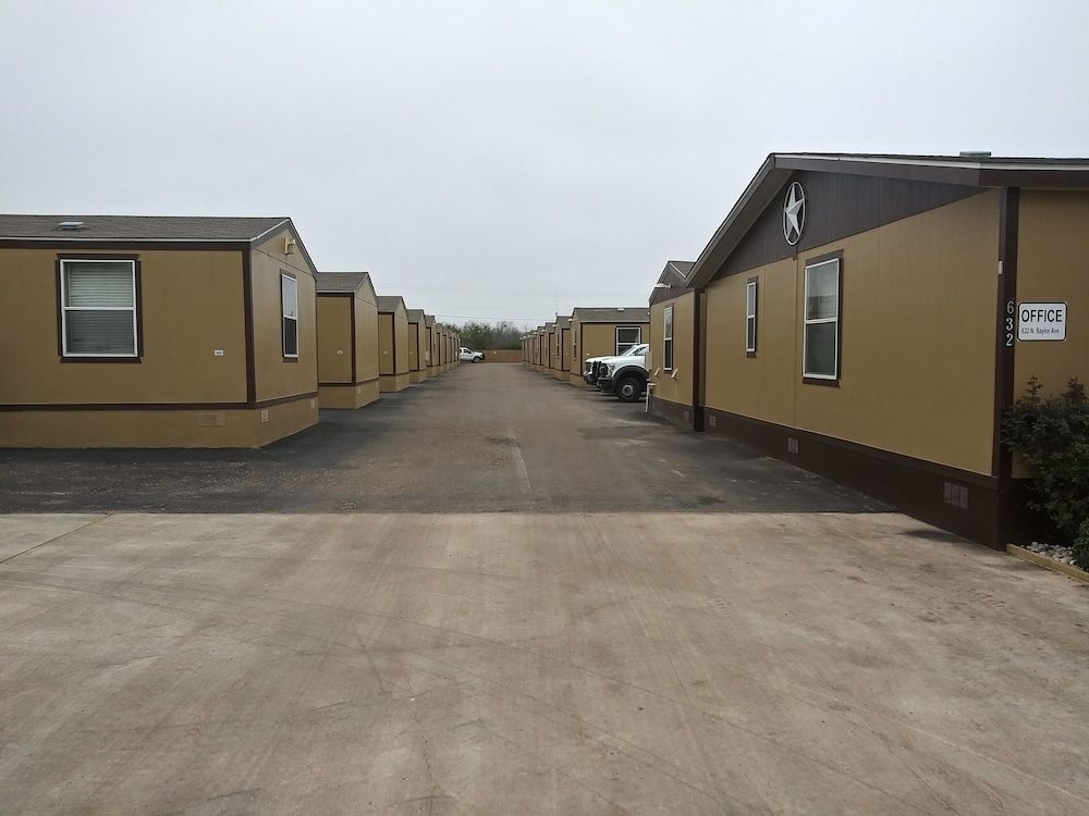 Cotulla Mobile Home3