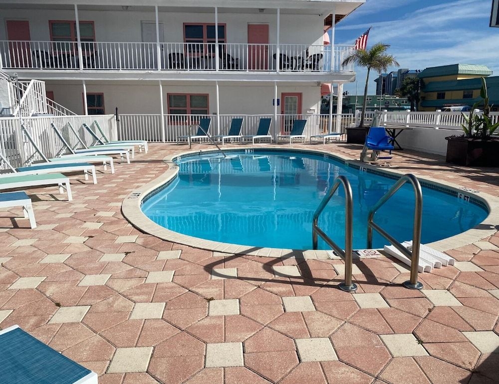 OASIS PALMS RESORT3