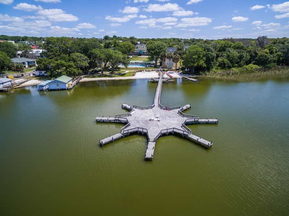 Lakeside Inn