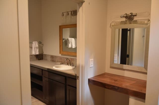 Villa, 1 King Bed, Kitchen (Semi-Detached) (Not Pet Friendly)