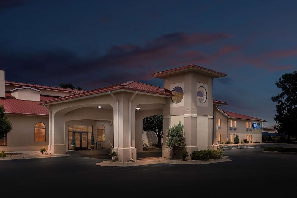 Best Western Moriarty Heritage Inn0