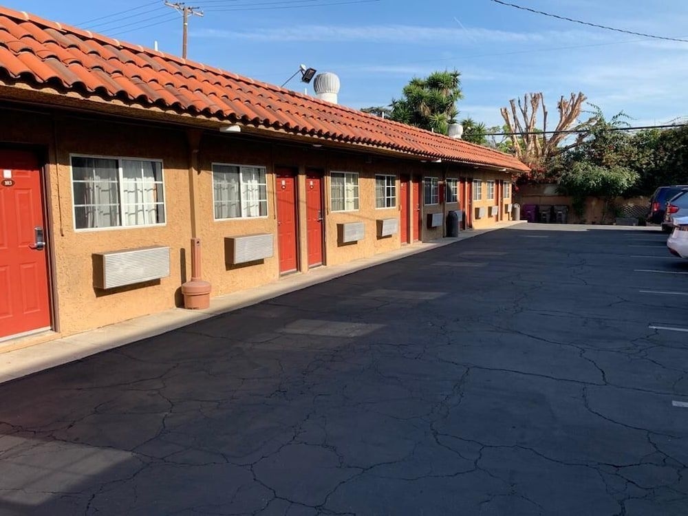 Carlton Motel Long Beach2