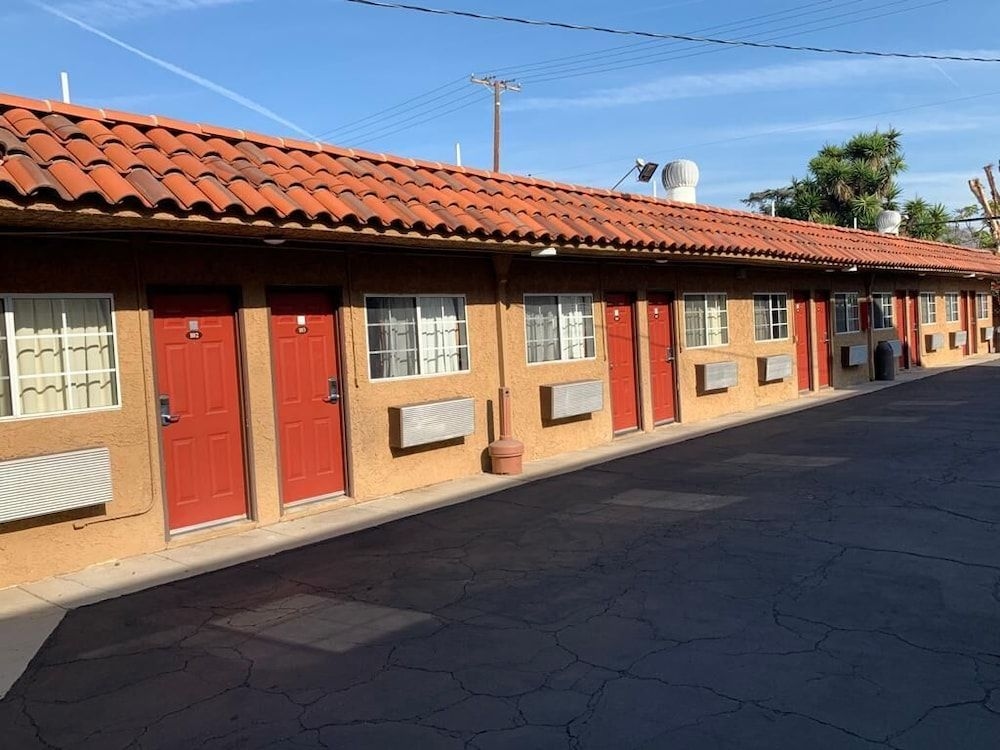 Carlton Motel Long Beach1