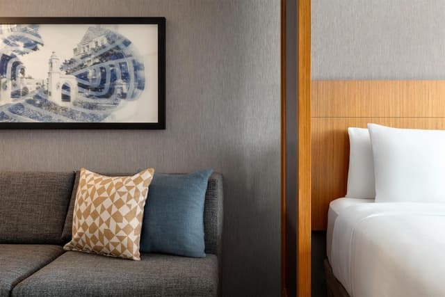 Room, Multiple Beds (2 Queen Beds & Sofa Bed, High Floor)