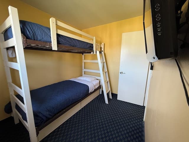 Single Room, 2 Bedrooms
