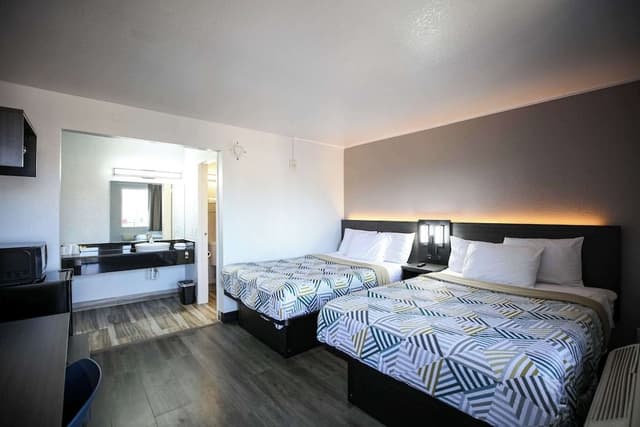 Standard Room, 2 Double Beds, Non Smoking, Refrigerator