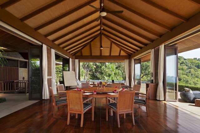 Grand Residence Pool Villa