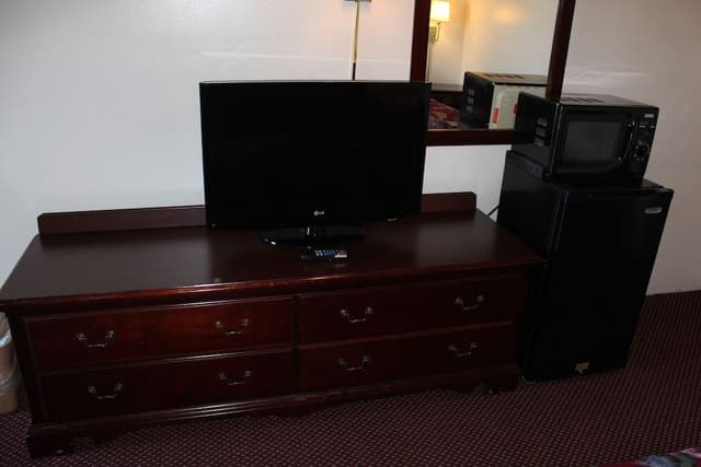 Standard Room, 1 King Bed, Smoking