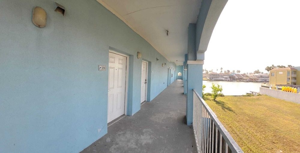 Casa Bella Hotel and Suites3