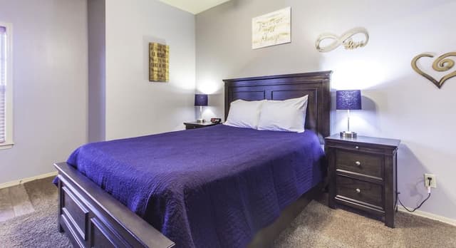 Deluxe Condo, Golf View