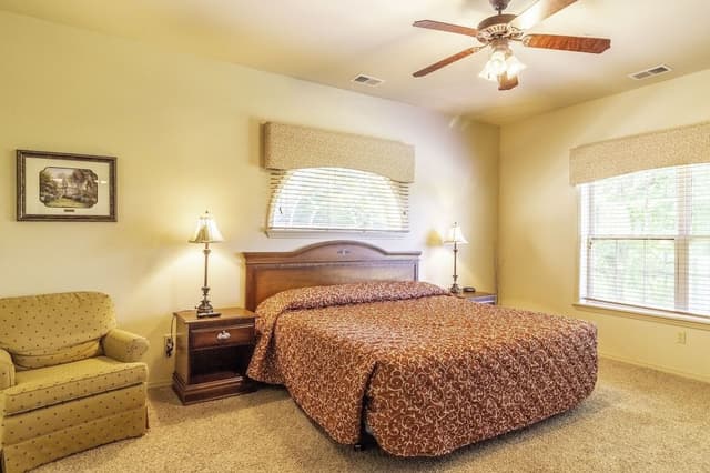 Deluxe Condo, Golf View
