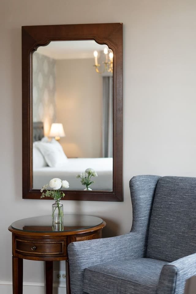 Room, 1 Queen Bed (Bertram)