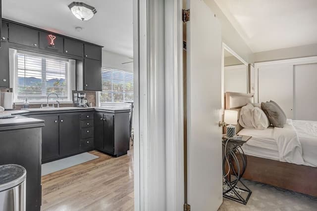 Family Apartment, Mountain View