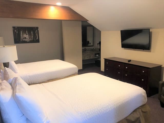 Double Suite