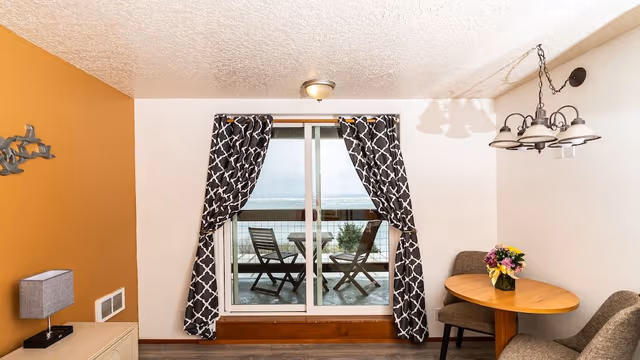 Queen Room with Balcony, Bay View
