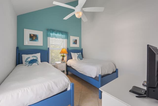 Villa, 3 Bedrooms, Canal View