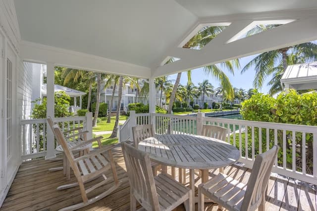 Villa, 3 Bedrooms, Canal View