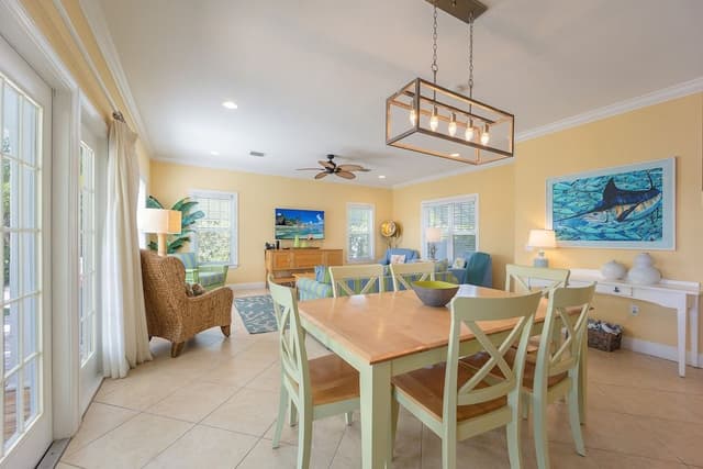 Villa, 3 Bedrooms, Canal View