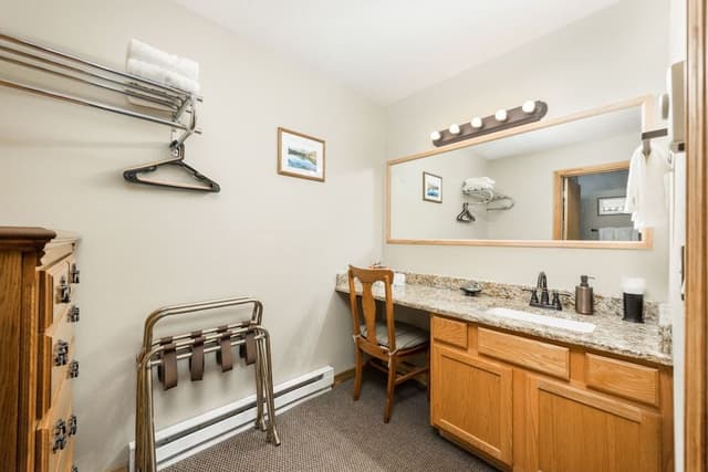 Studio, 1 Queen Bed, Hot Tub
