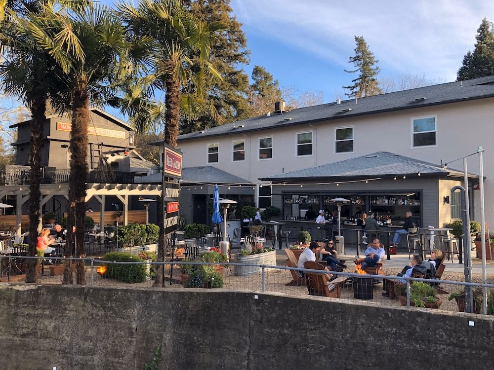 Calistoga Inn Restaurant and Brewery4