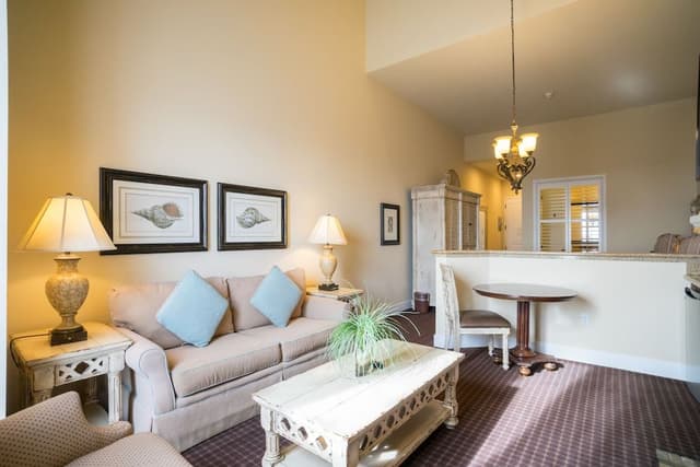 Deluxe Suite, 1 King Bed