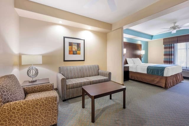 Suite, Multiple Beds, Non Smoking (with Sofabed)