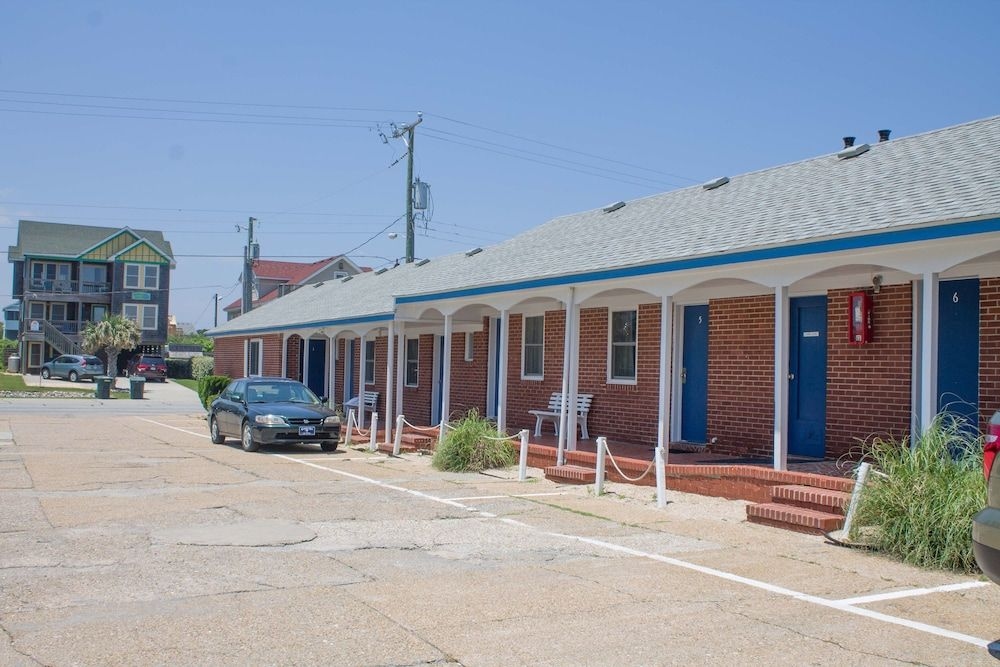 Colonial Inn Motel4