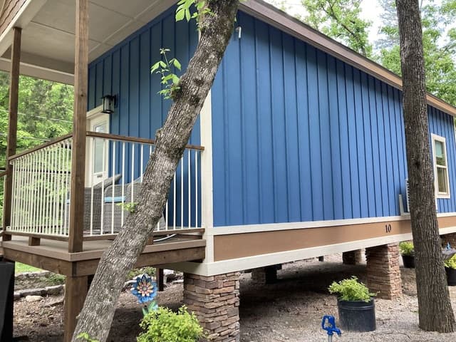 Creekside Lodge Treehouse #10