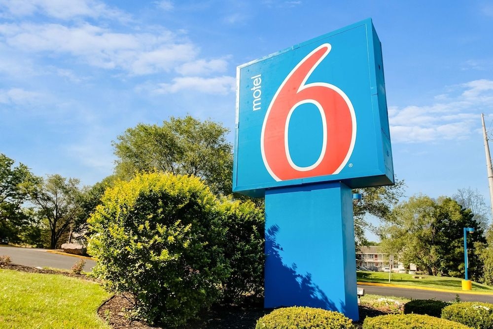 Motel 6 Kansas City Southwest - Lenexa1