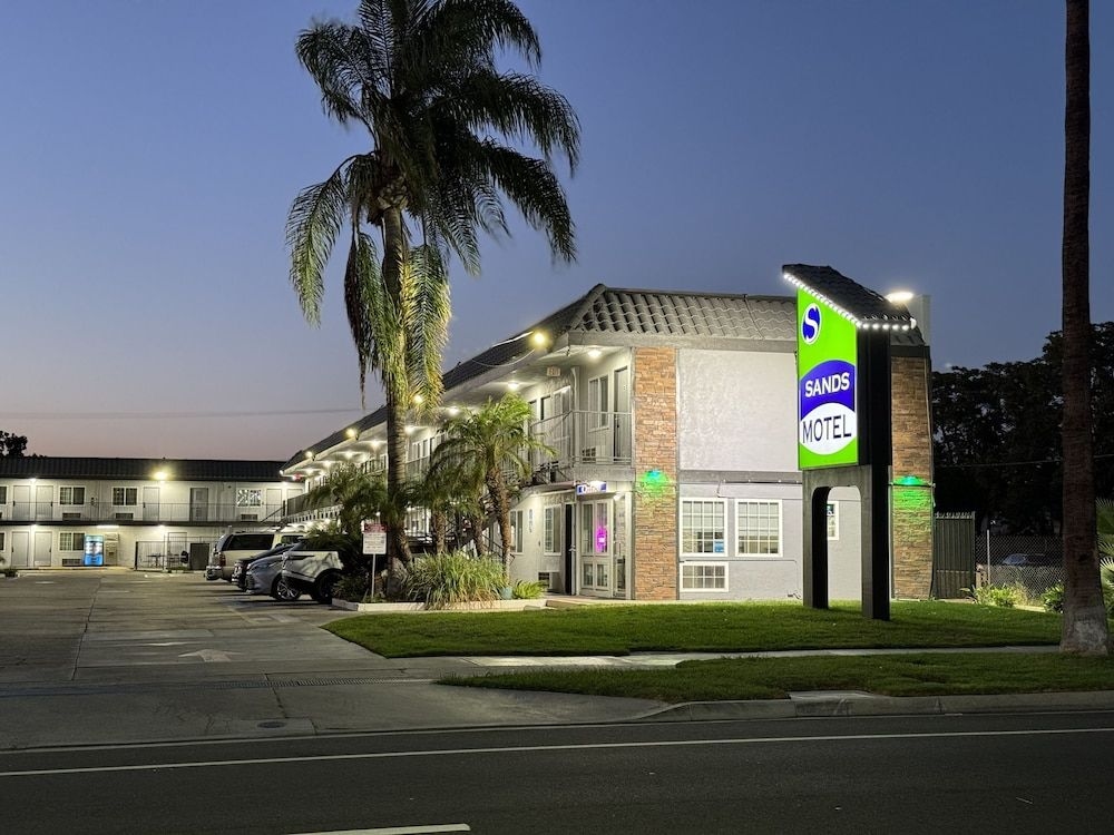Sands Motel1