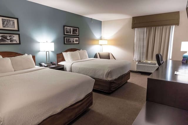 Standard Room, 2 Queen Beds, Non Smoking
