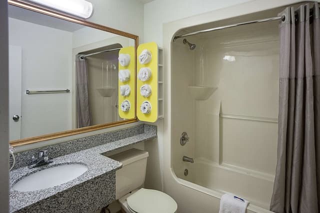 Standard Room, 2 Double Beds, Non Smoking