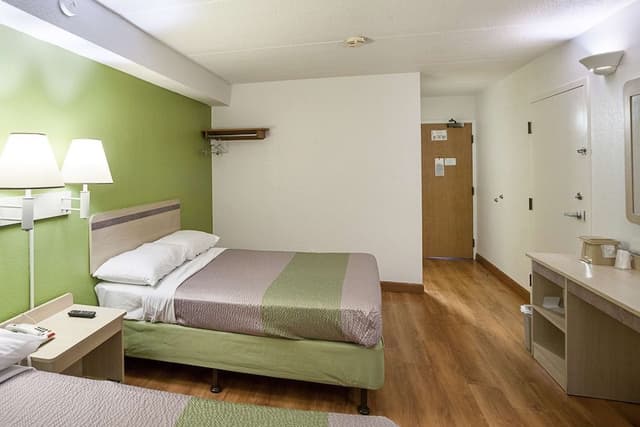 Deluxe Room, 2 Double Beds, Non Smoking, Refrigerator