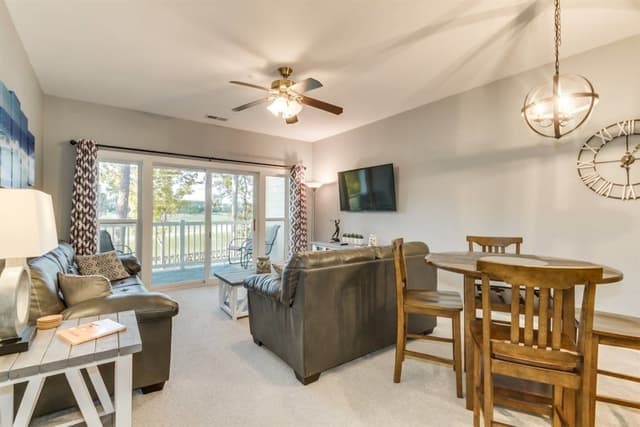 Condo, 2 Bedrooms, Balcony, Golf View (104 Cypress Point Ct - 203A)