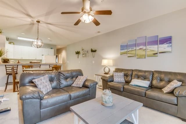 Condo, 2 Bedrooms, Balcony, Golf View (104 Cypress Point Ct - 203A)