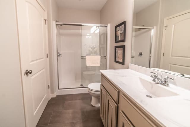 Panoramic Condo, 3 Bedrooms, Terrace, Lake View