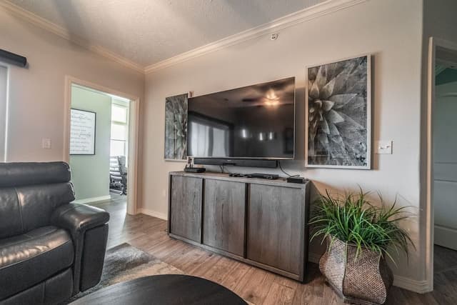 Panoramic Condo, 3 Bedrooms, Terrace, Lake View