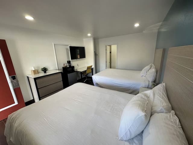 Standard Room, 2 Queen Beds