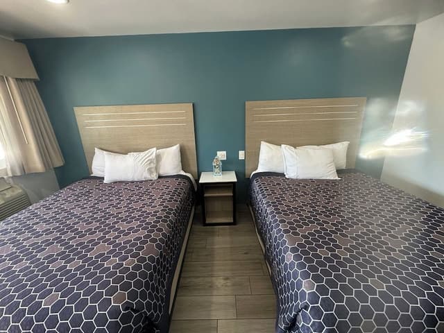 Standard Room, 2 Queen Beds