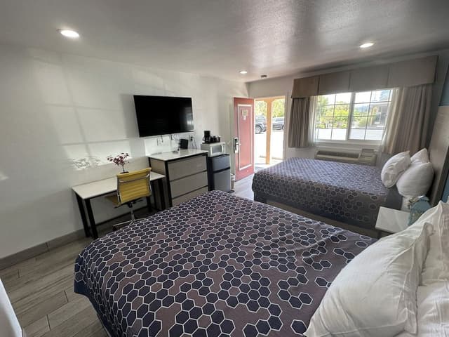 Standard Room, 2 Queen Beds