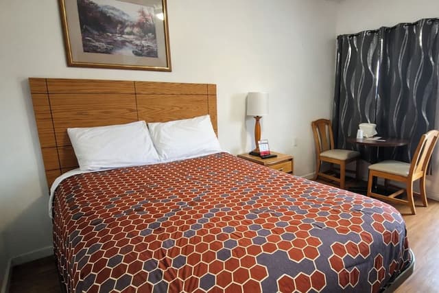 Room, 1 Queen Bed, Non Smoking