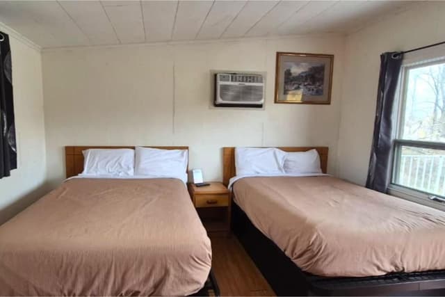 2 Double Beds Non-Smoking